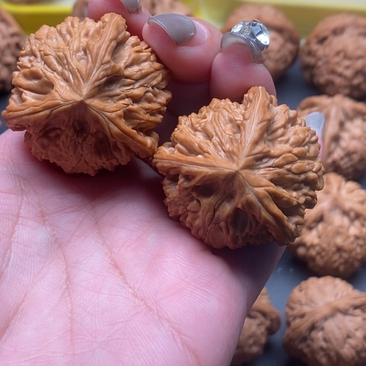 文玩核桃吊坠圝****三棱