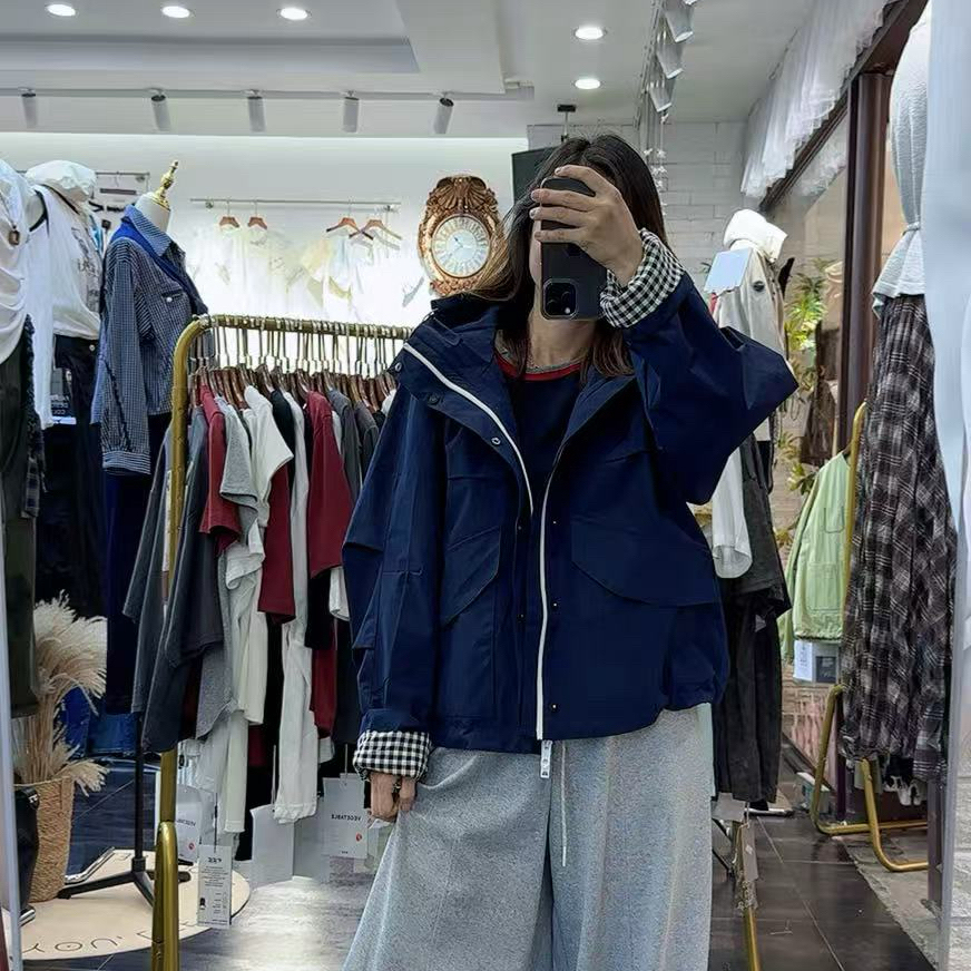 秋新款潮牌连帽大兜拼接洋气工装风外套上衣女韩版宽松休闲冲锋衣