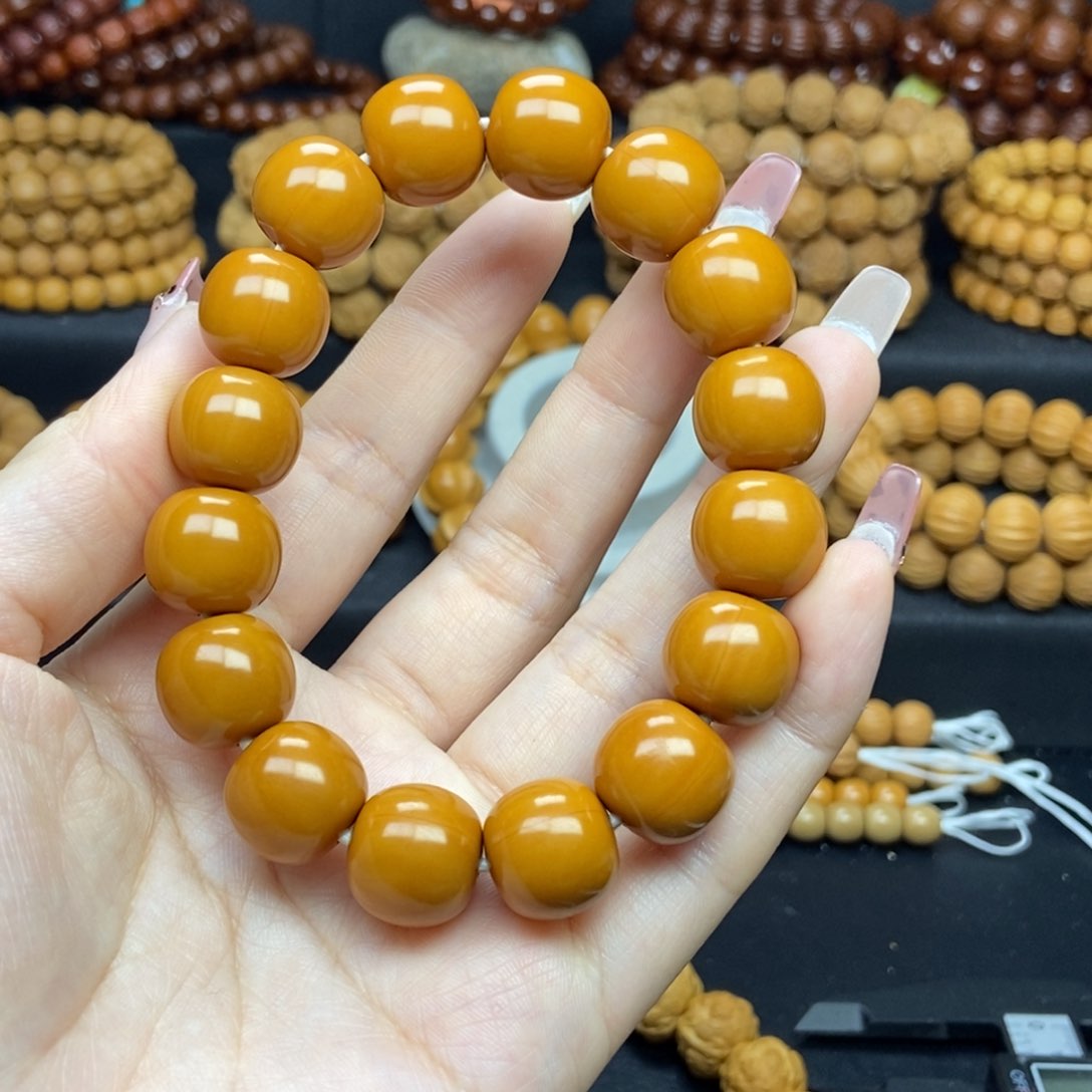 猴头核桃吊坠天**黄老型32籽手持