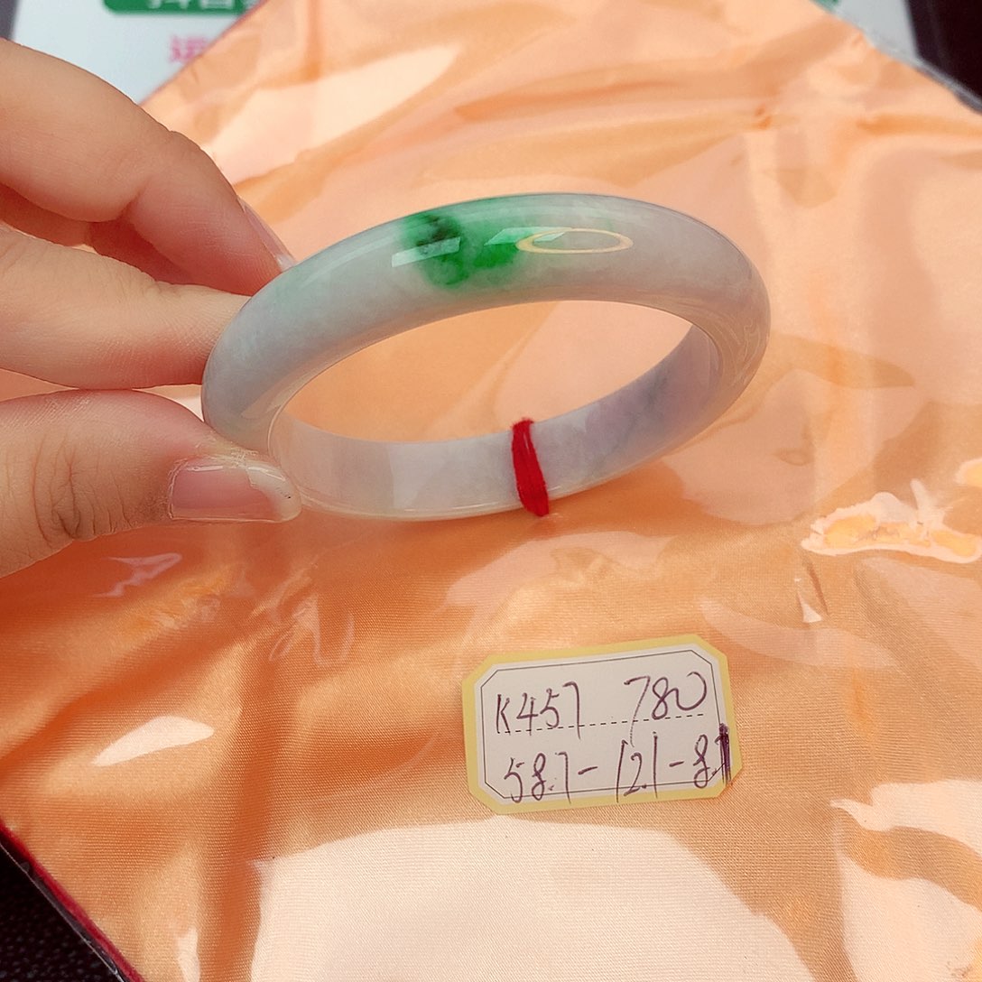 翡翠手镯未镶嵌缅甸翡翠