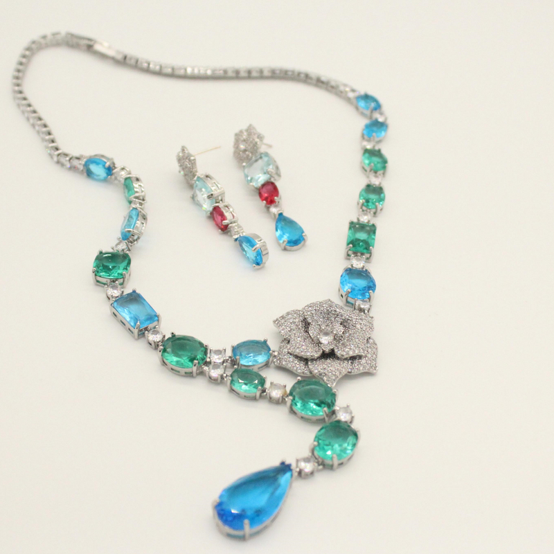 K008 迪迪家山茶花水滴项链套装