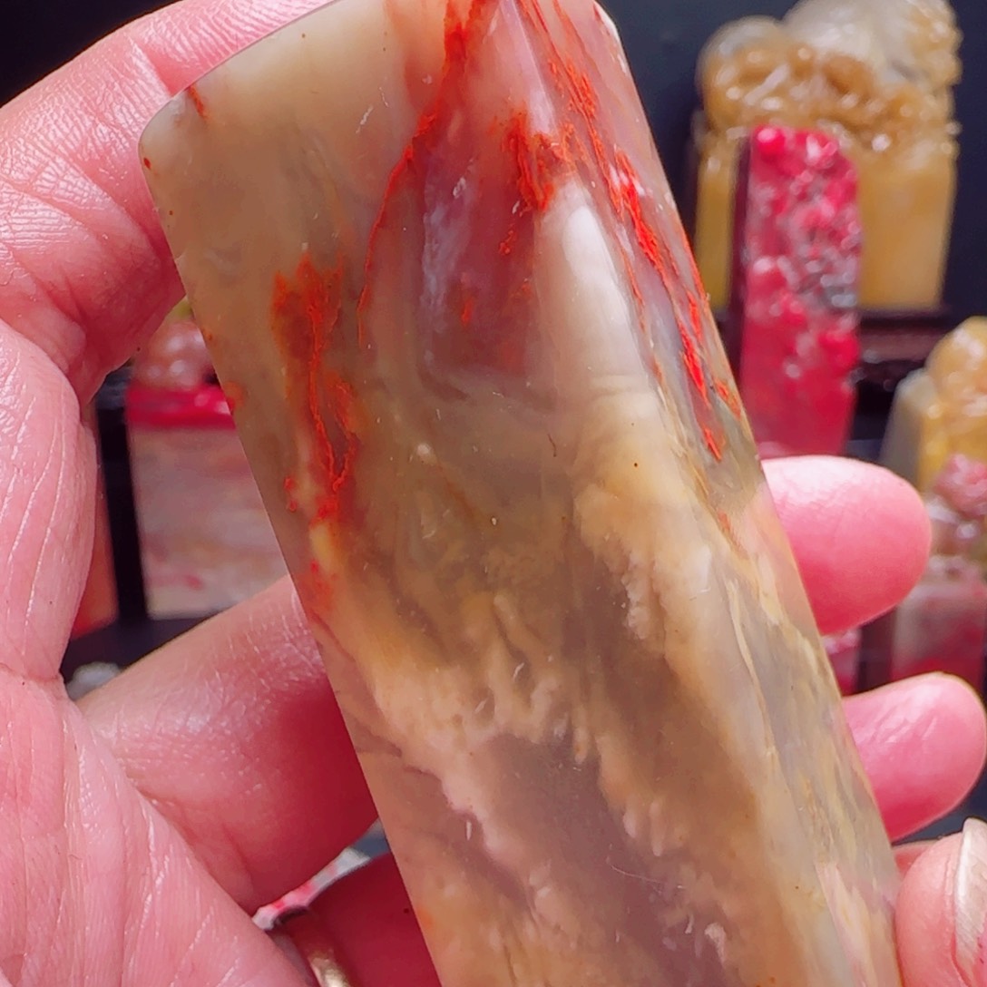 昌化石昌化鸡血石