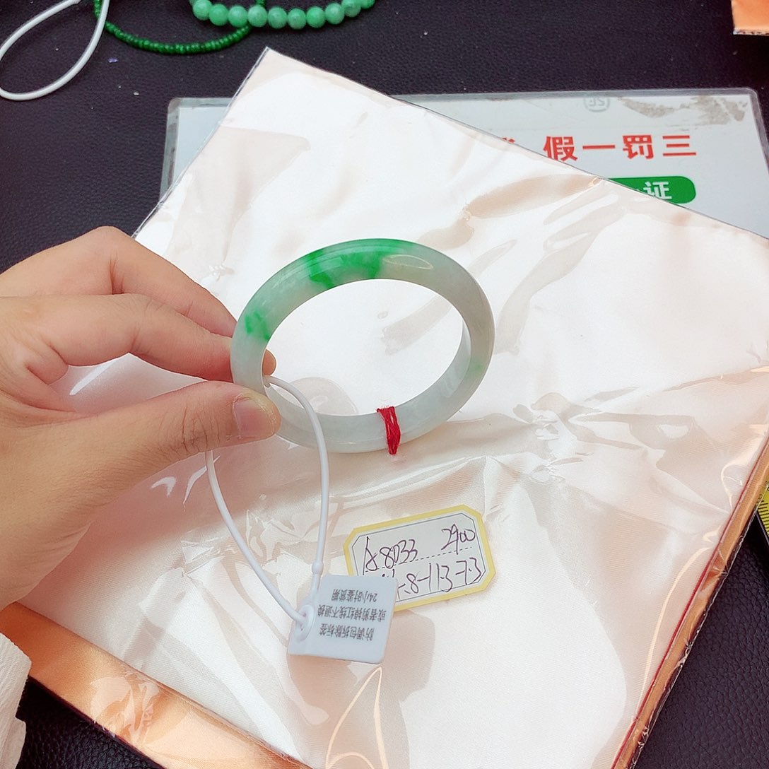 翡翠未镶嵌手镯翡翠