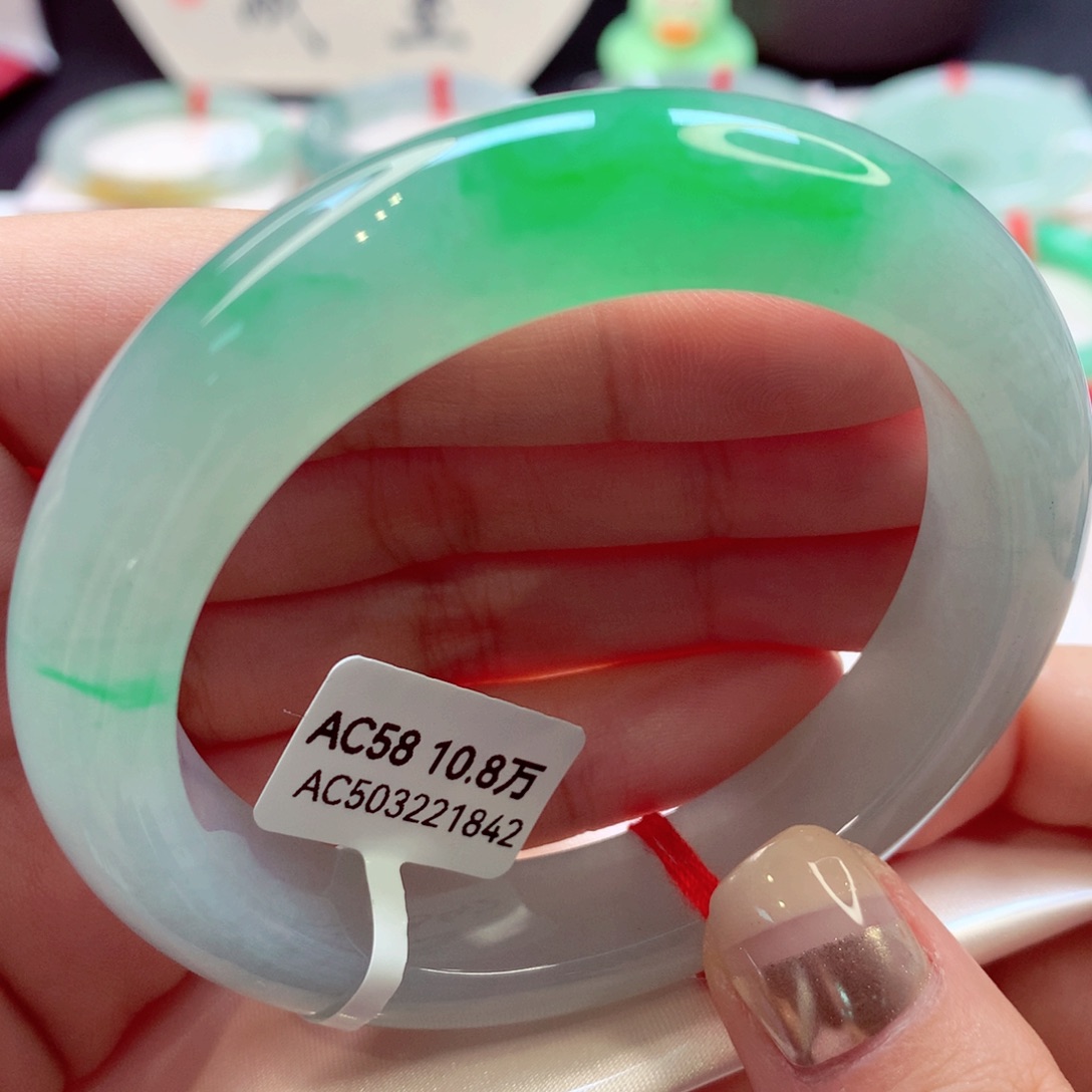 翡翠手镯未镶嵌84号正圈77