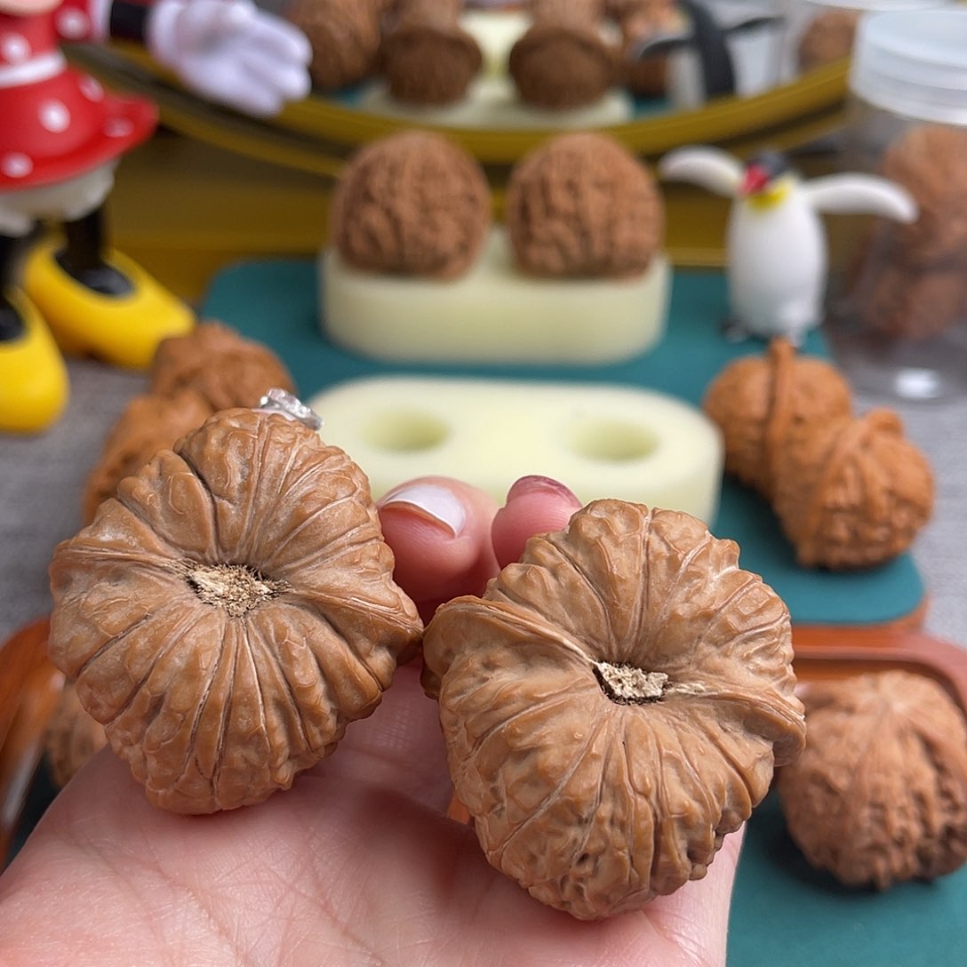 文玩核桃吊坠?****饿43南瓜