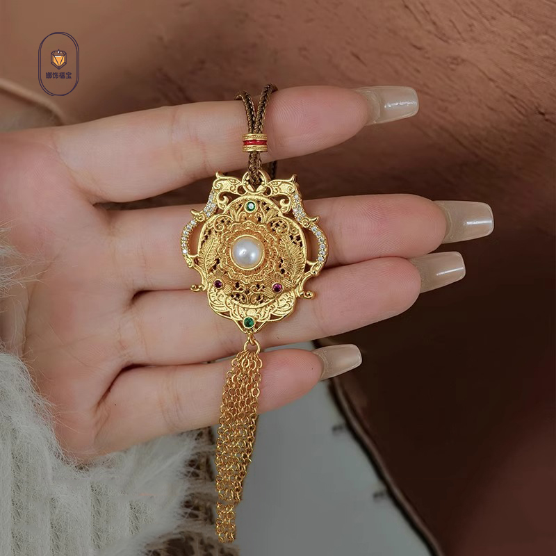 铜合金项链 国风黄金色长流苏轻奢吊坠项链配饰女秋冬毛衣链女款