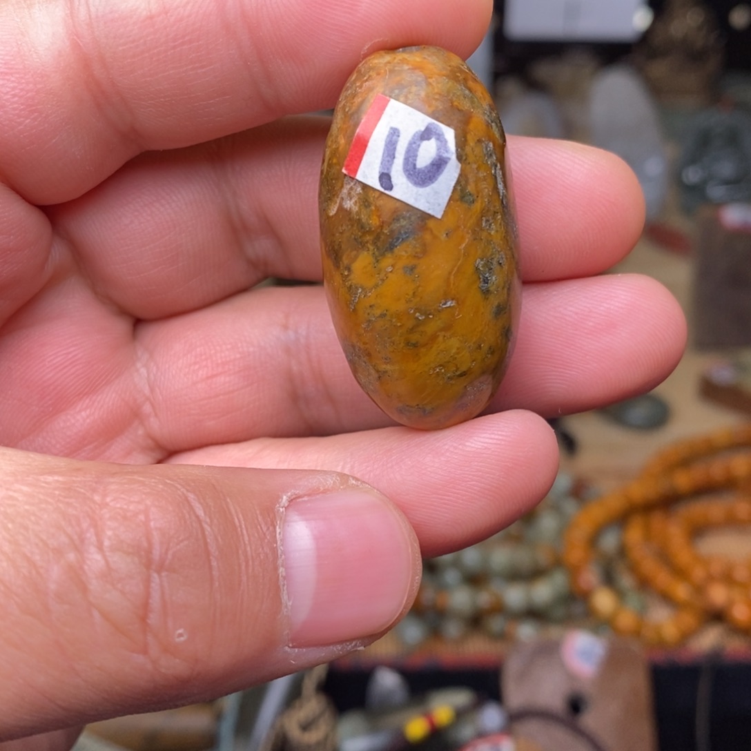 岫岩河磨玉（透闪石质玉）颈饰未镶嵌