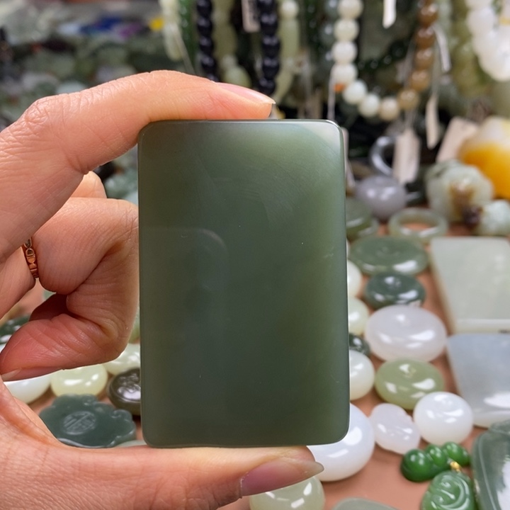 你***哥和田玉未镶嵌颈饰