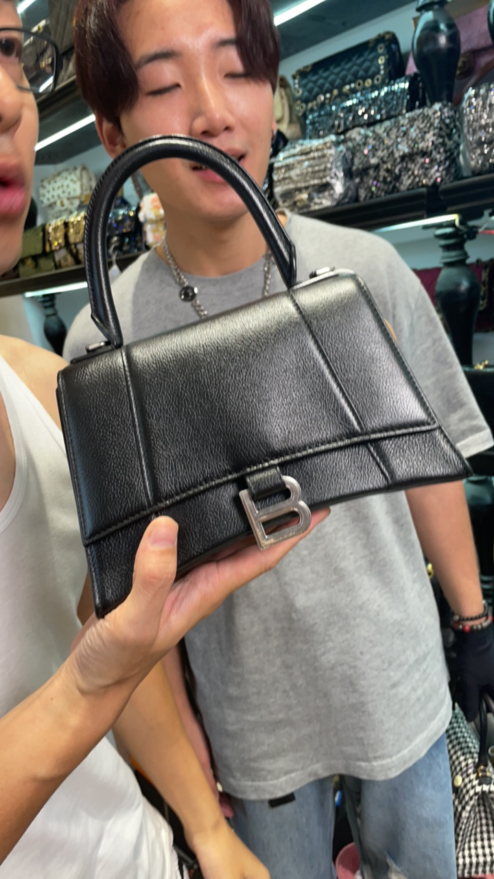 95新 Balenciaga/巴黎世家 夏七中古/巴黎世家沙漏/单肩包1