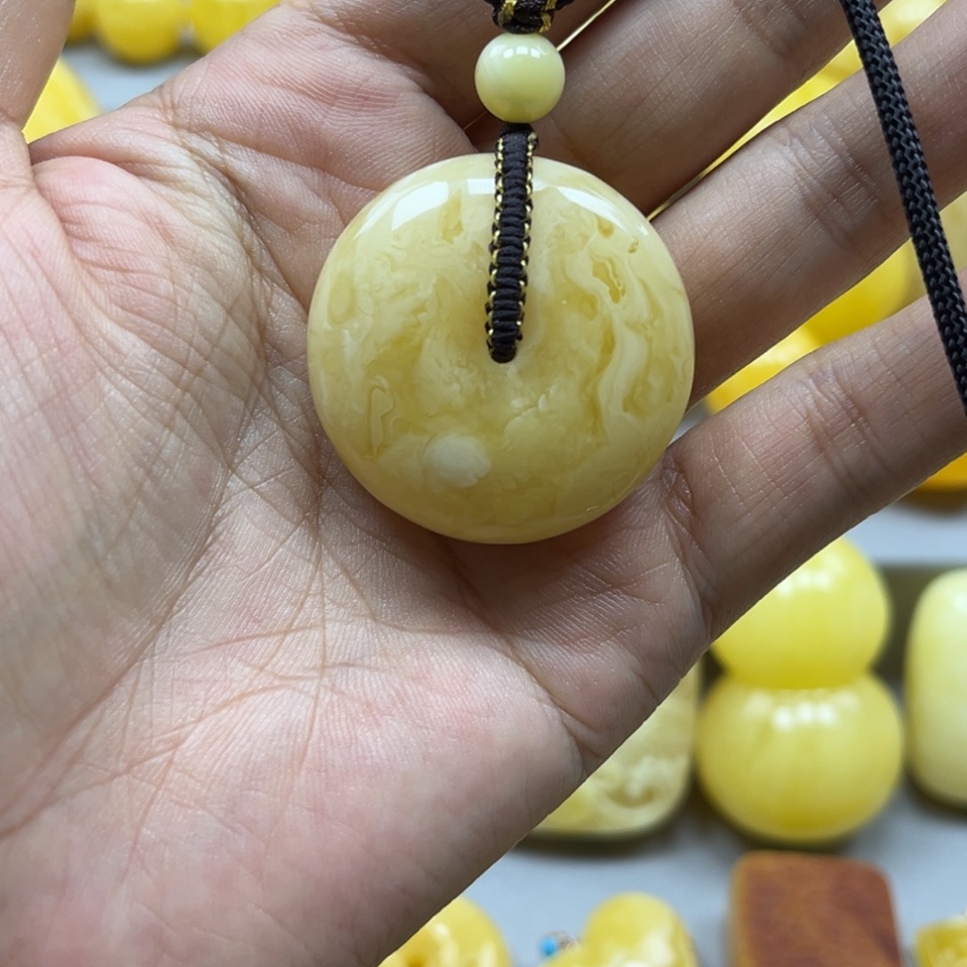 蜜蜡珠宝奇石未镶嵌