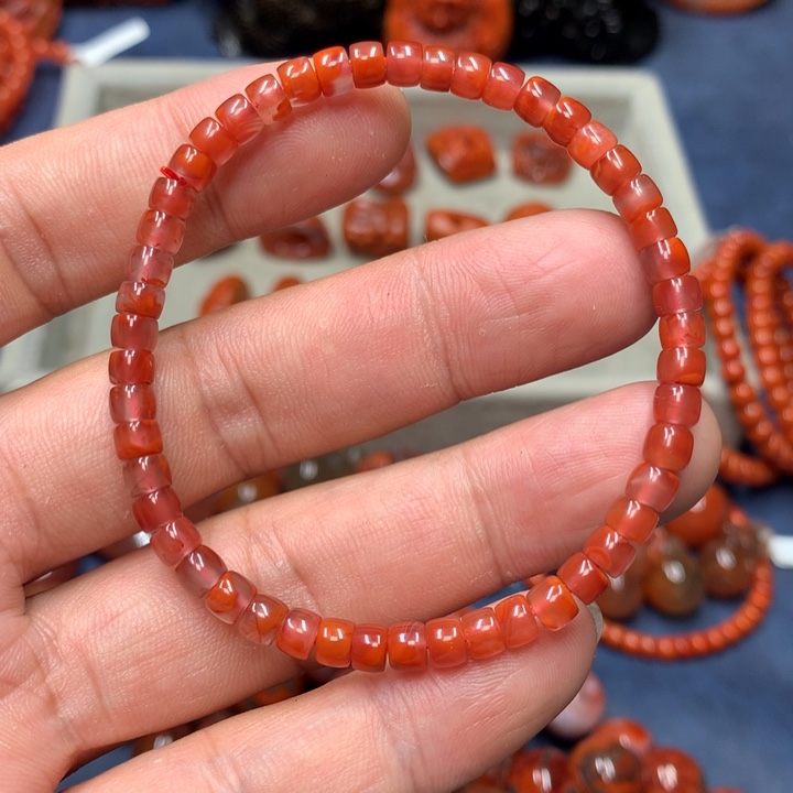 未镶嵌手串南红玛瑙4.8mm