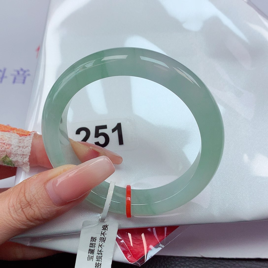 翡翠手镯未镶嵌小*猫54冰种起光甜绿满色