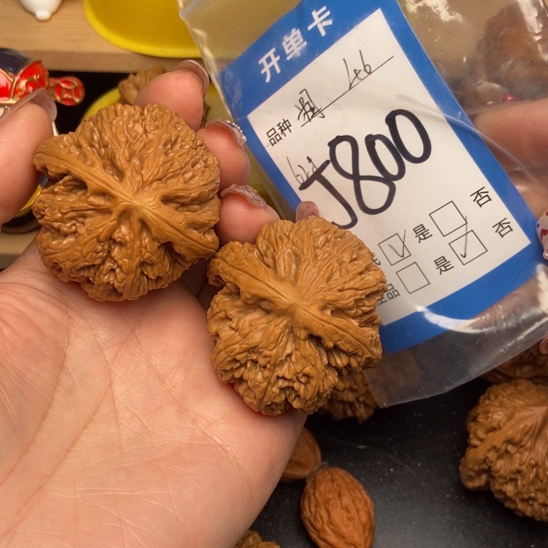 桃核吊坠H***o核桃粗筋