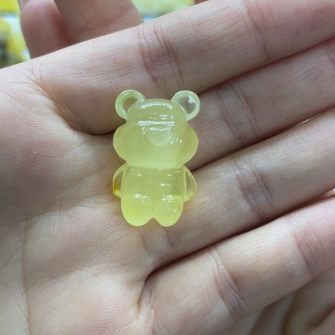 琥珀裸石未镶嵌3.5克小熊