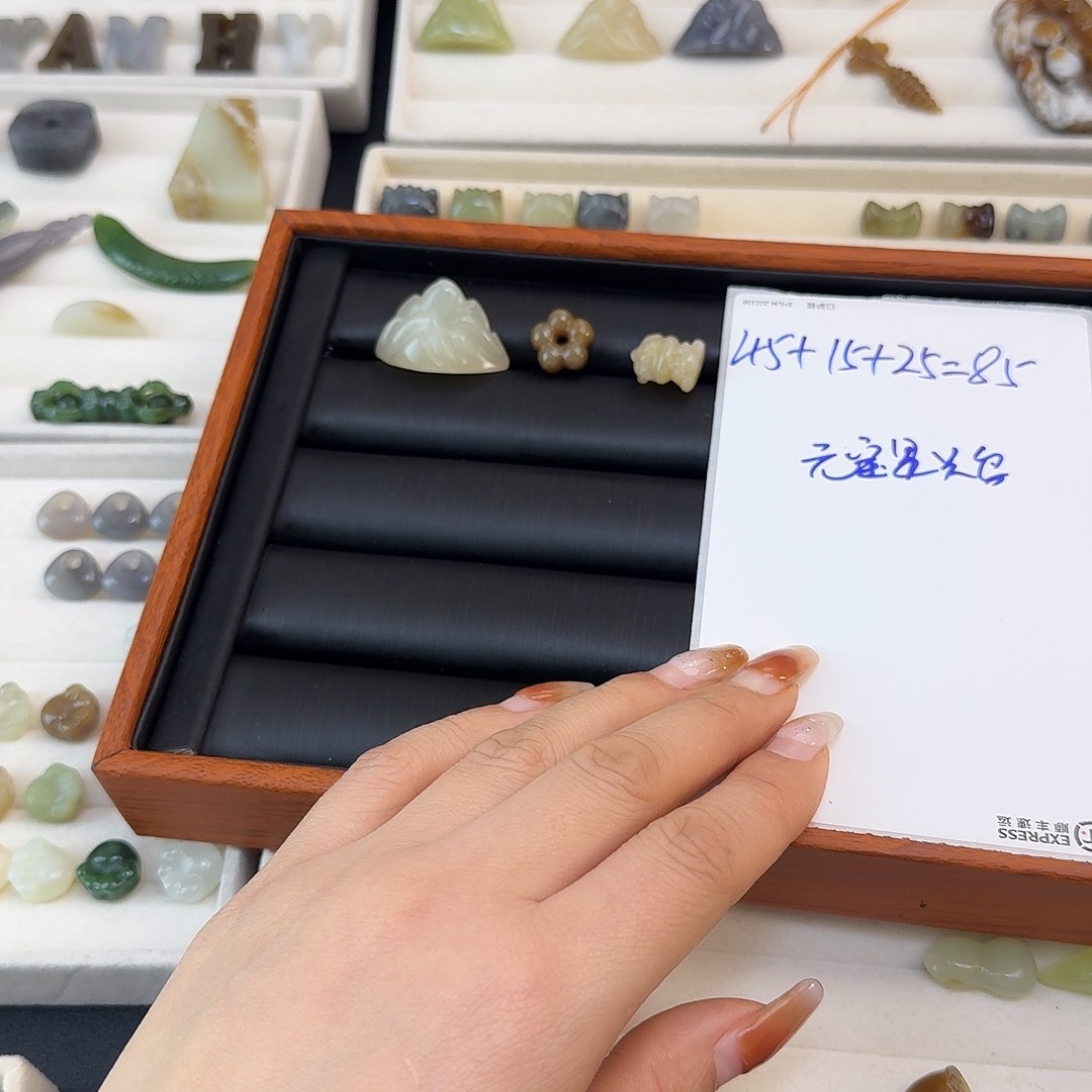 元***鸟和田玉未镶嵌珠宝半成品