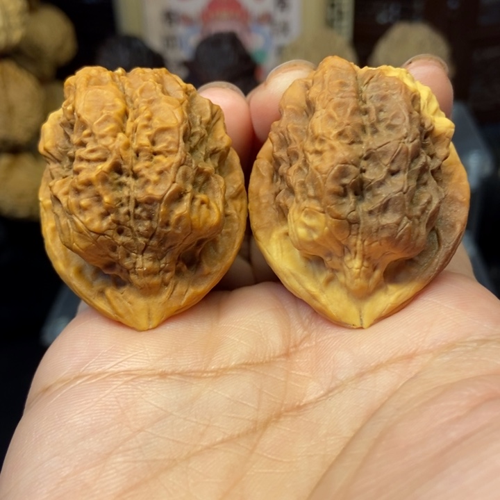 文玩核桃吊坠领头羊