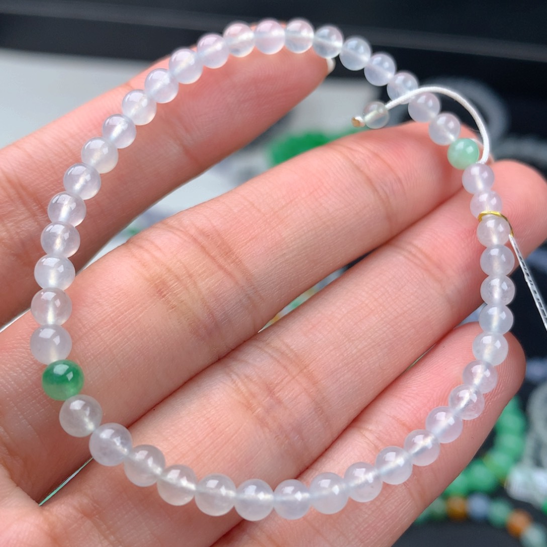 翡翠手链未镶嵌卡