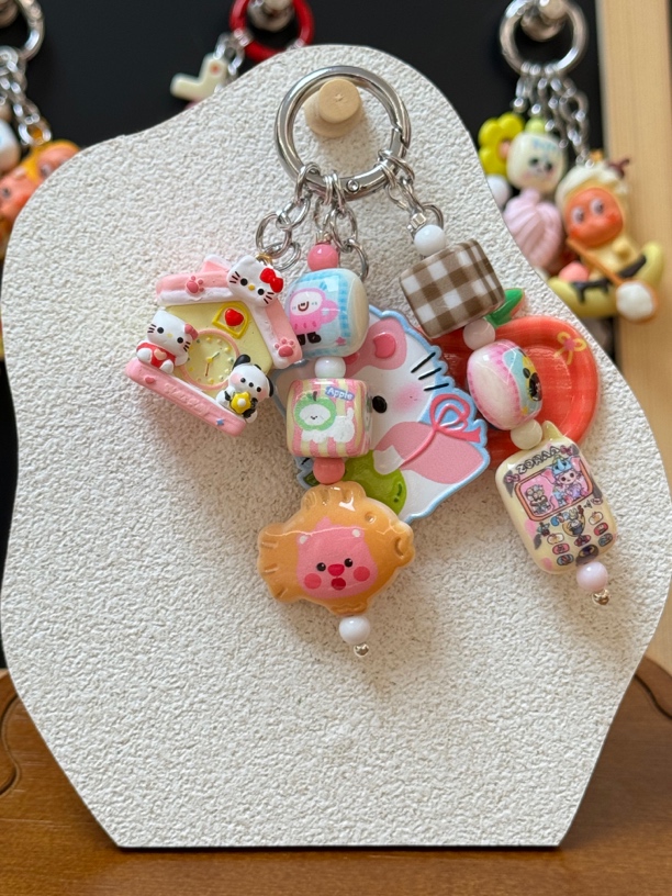 Kitty钥匙扣diy手机链精致可爱包包挂饰
