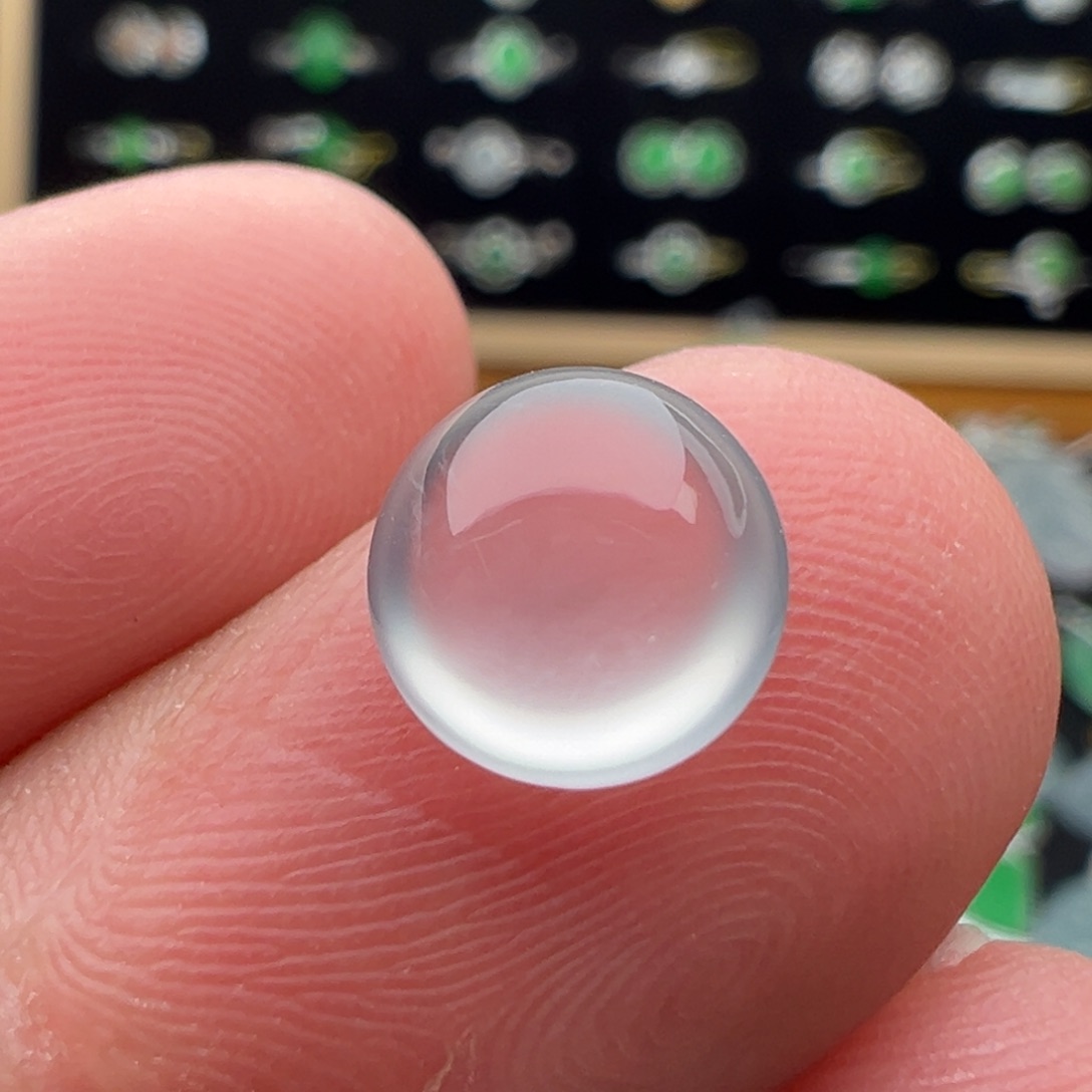 翡翠未镶嵌颈饰蛋面8.3