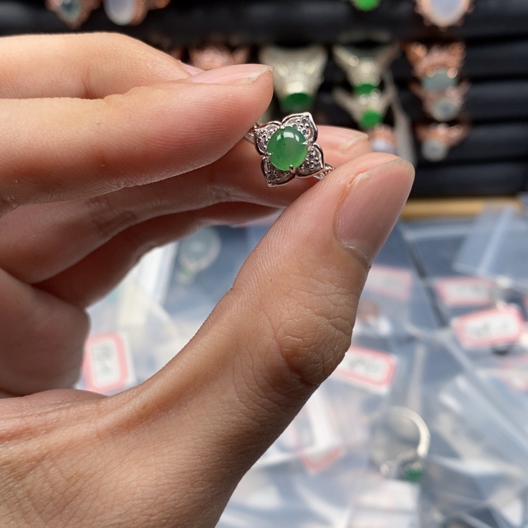 翡翠戒指银S925镶嵌?****5天然缅甸翡翠A货
