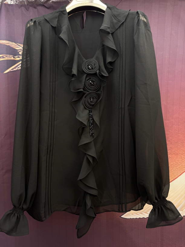 时尚气质女士长袖衬衫显瘦设计百搭上衣喇叭袖泡泡袖