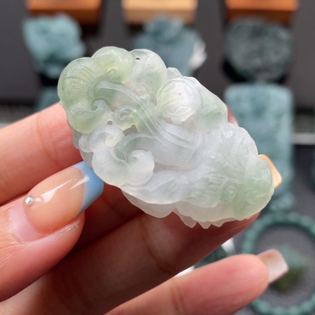 定制翡翠未镶嵌龙王翡翠