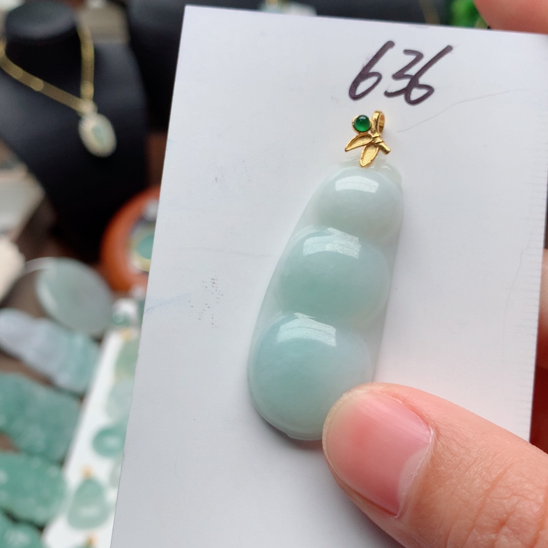 翡翠颈饰银S925镀金镶嵌吊坠