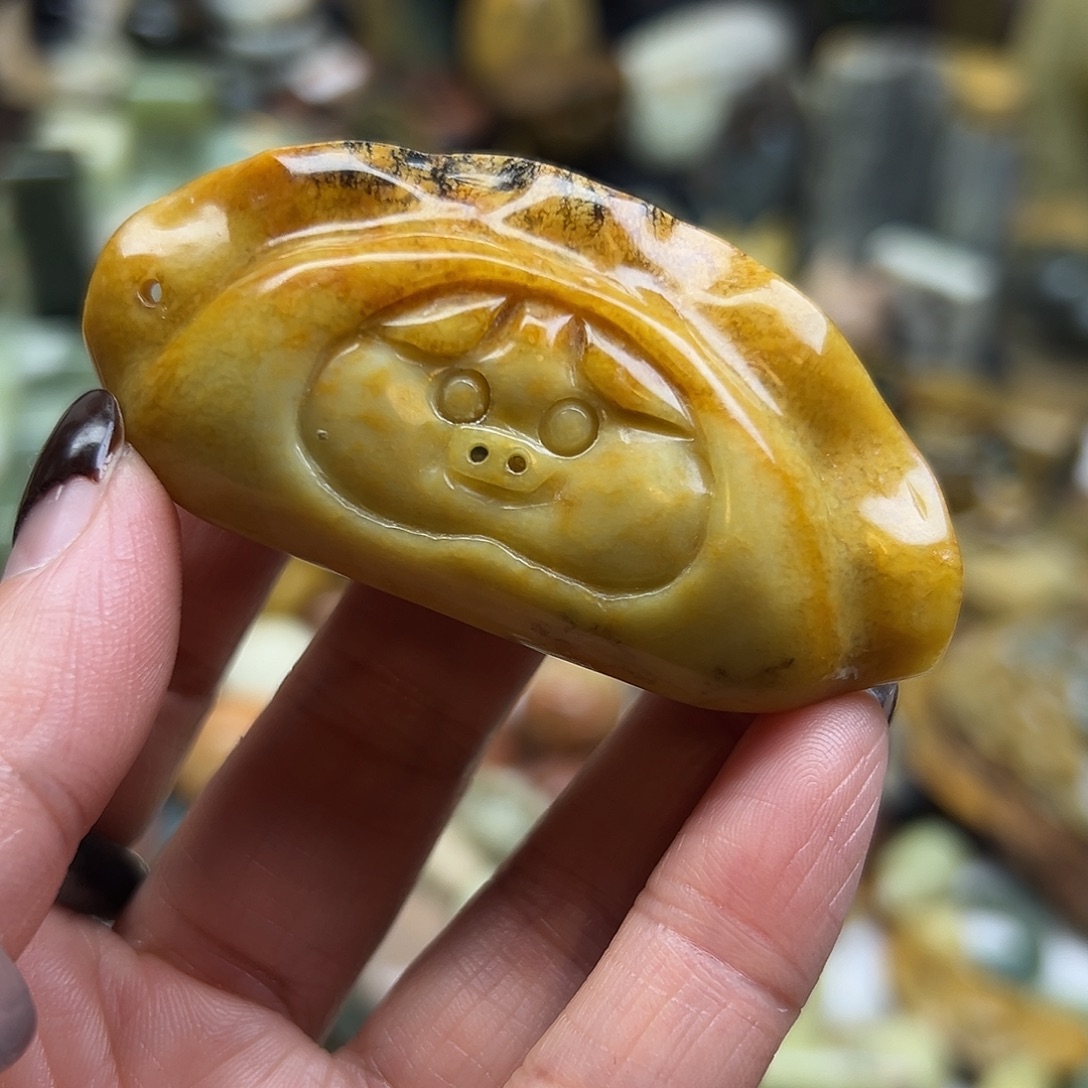 岫玉未镶嵌颈饰辽阳料