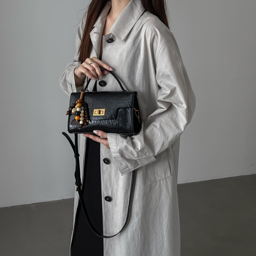 秋季新款两色轻奢手提女包单肩斜挎小众款时尚女包