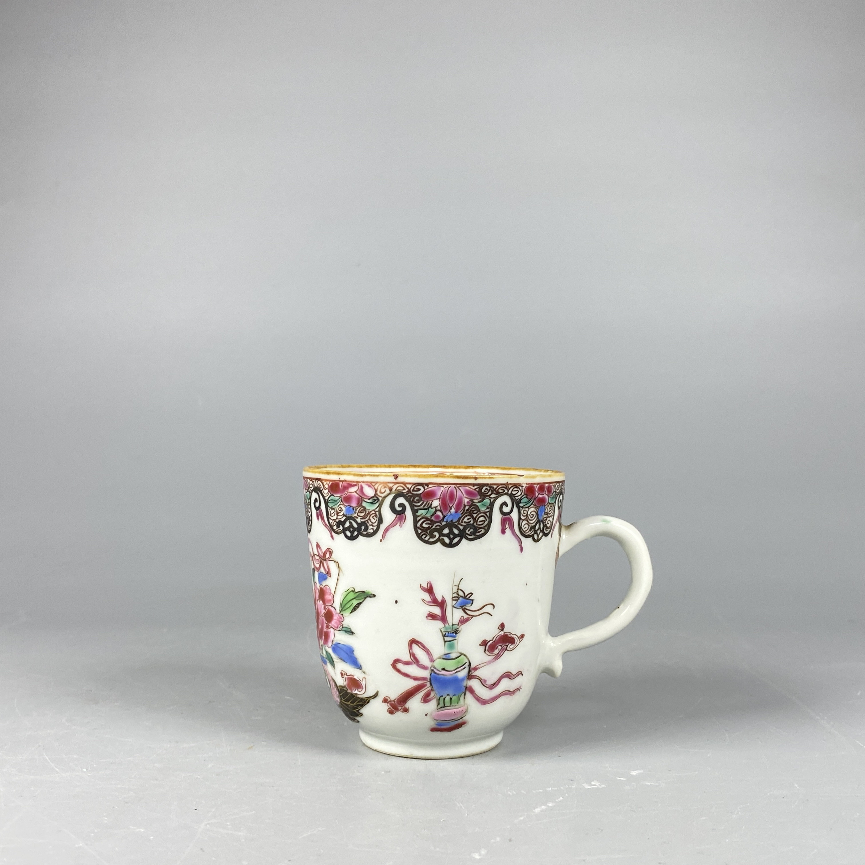 022051779 清早期 粉彩花卉杯/FD/云南省文物总店