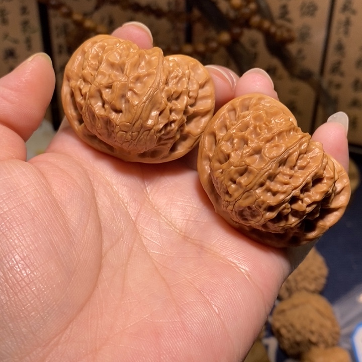 核桃把件直**走宫灯43尺