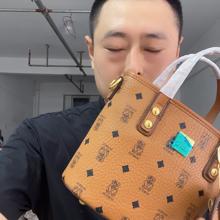 蚕丝水牛皮（革）PVC小牛皮（革）牛皮（革）