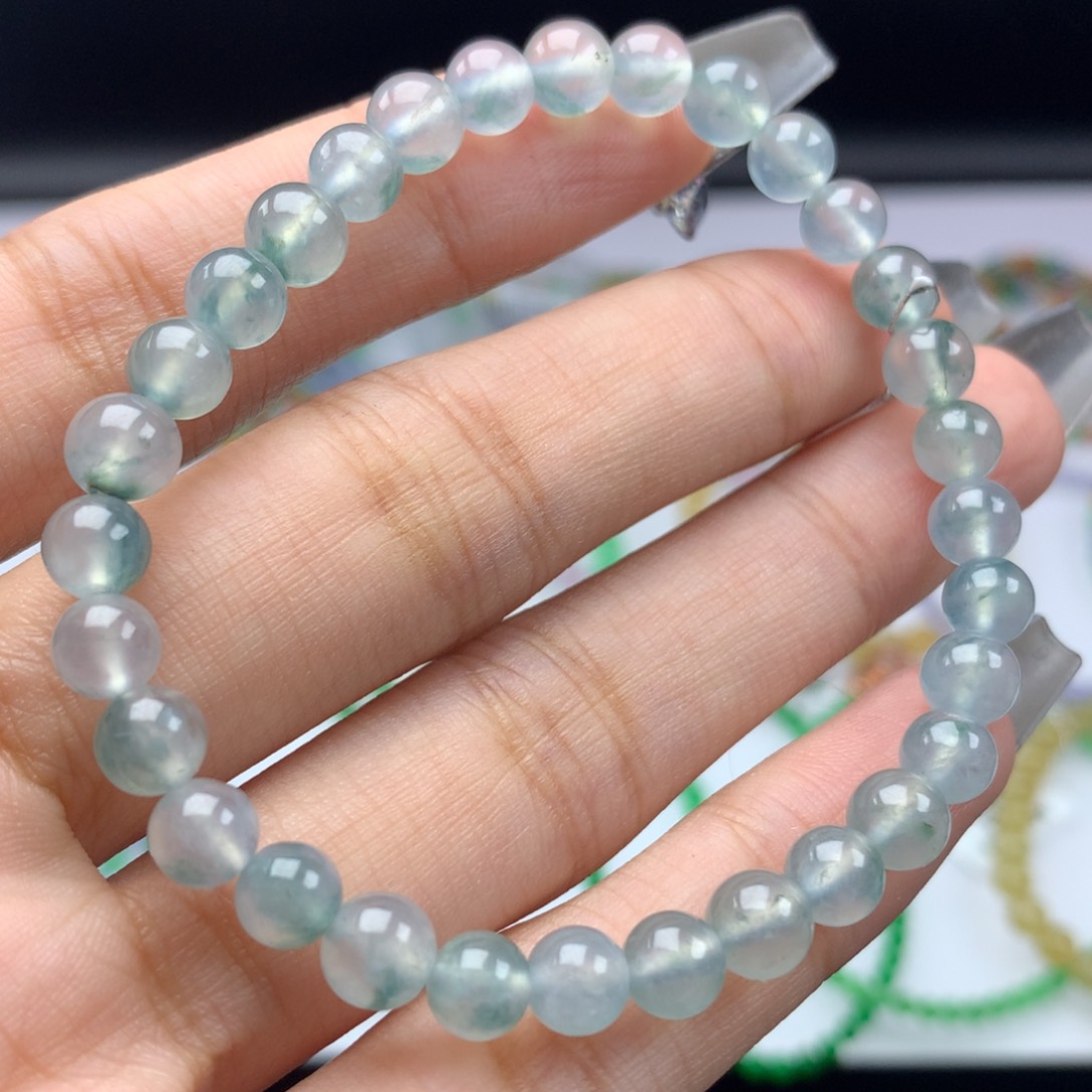 翡翠手链未镶嵌卡