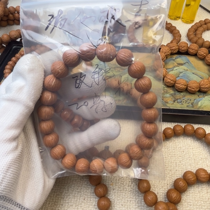 手串猴头核桃满****凤羽同尺12+