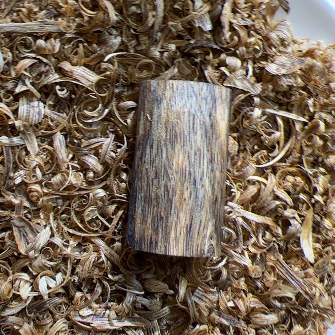 沉香碎屑沉香白棋素牌4.8克