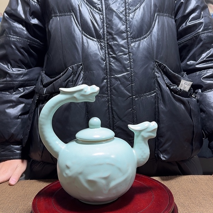 摆件                
