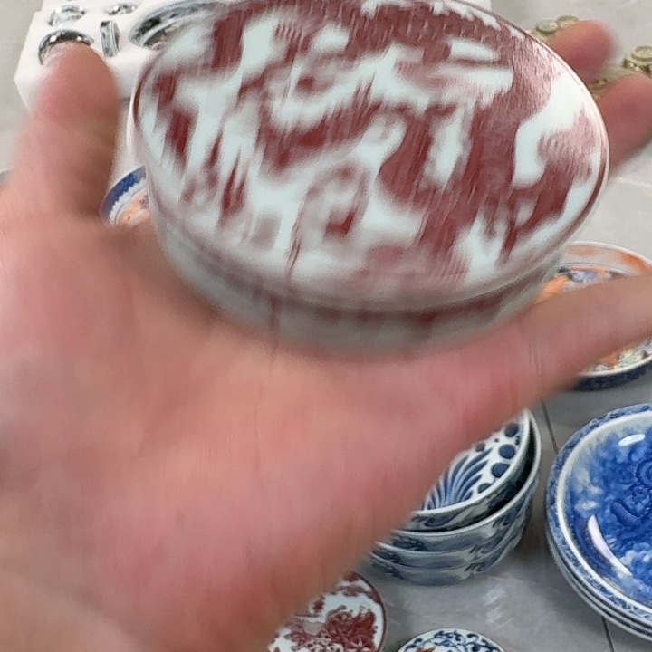 瓷片釉里红铠甲龙盖直