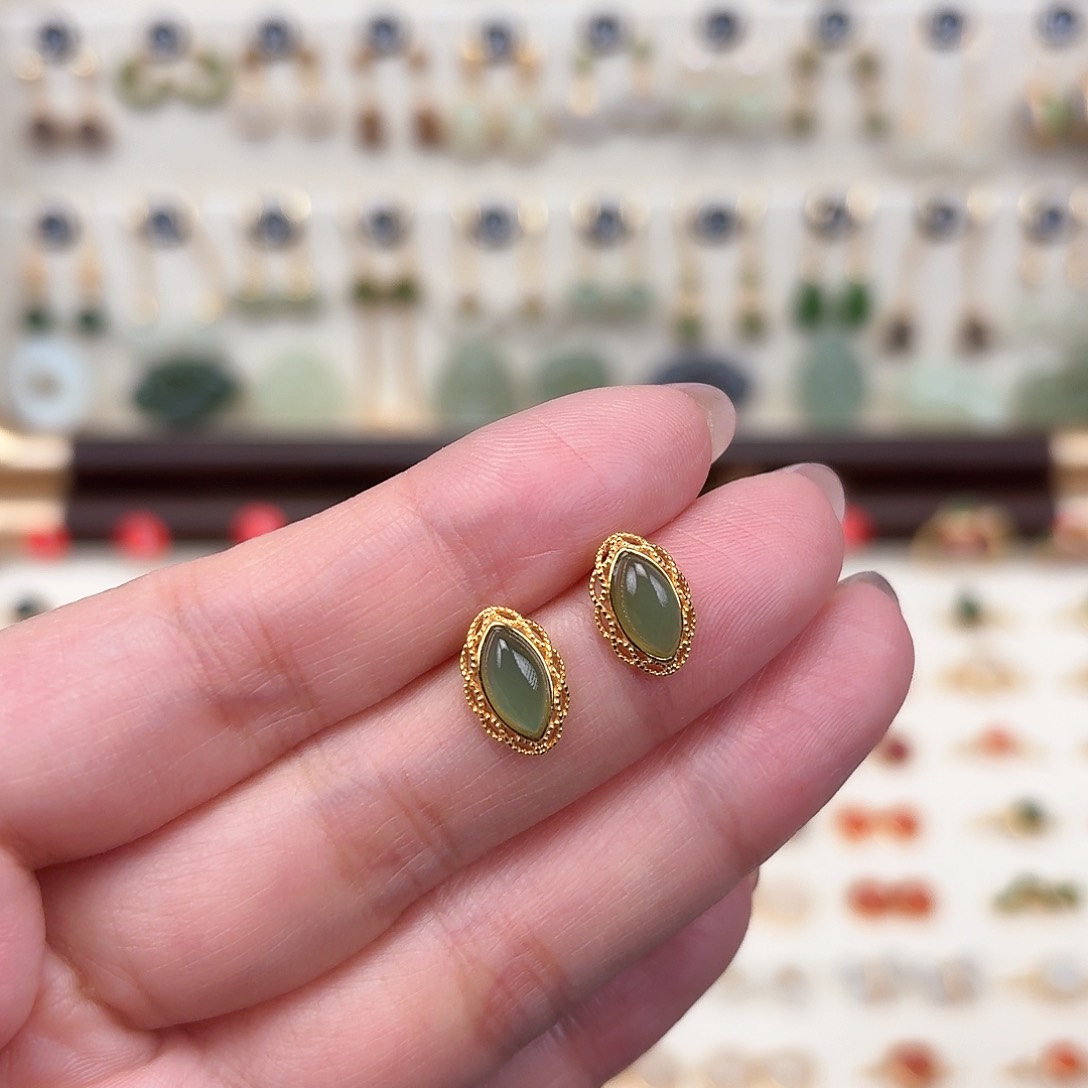 银S925镶嵌和田玉耳饰