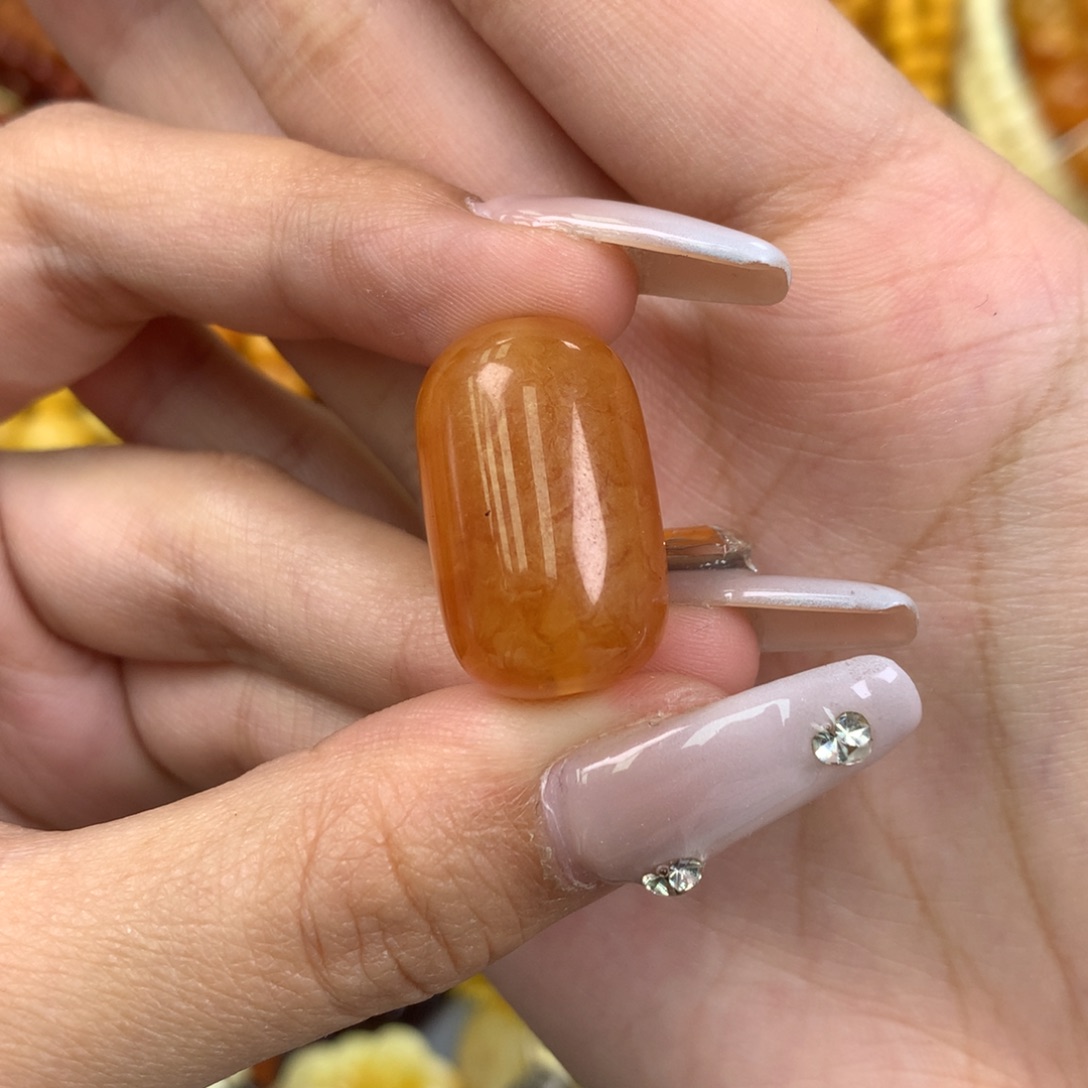 苦***春琥珀未镶嵌珠宝奇石