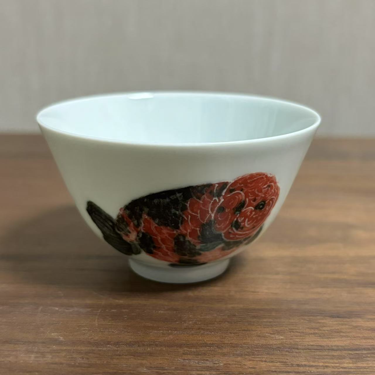 【红黑两色寿鱼敞口杯】茶杯