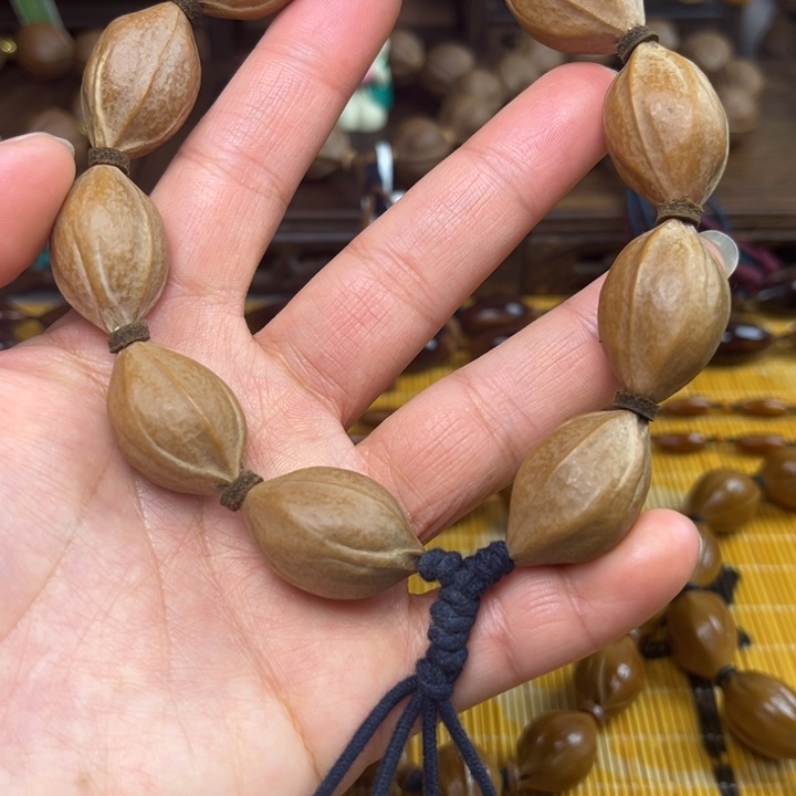 橄榄核手串/手链施****子梅林铁核1.9*2.8