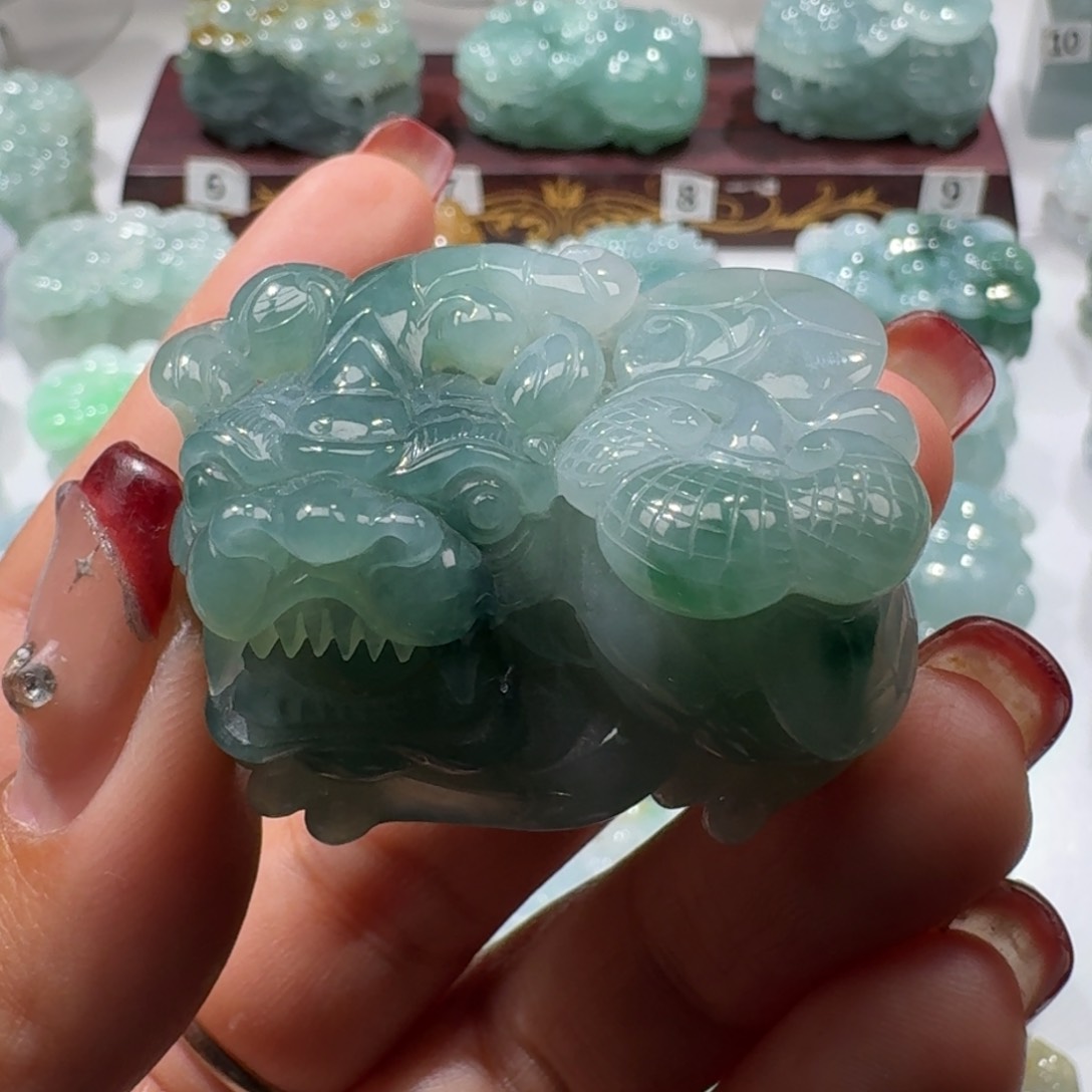 定制翡翠未镶嵌酒**鑫貔貅