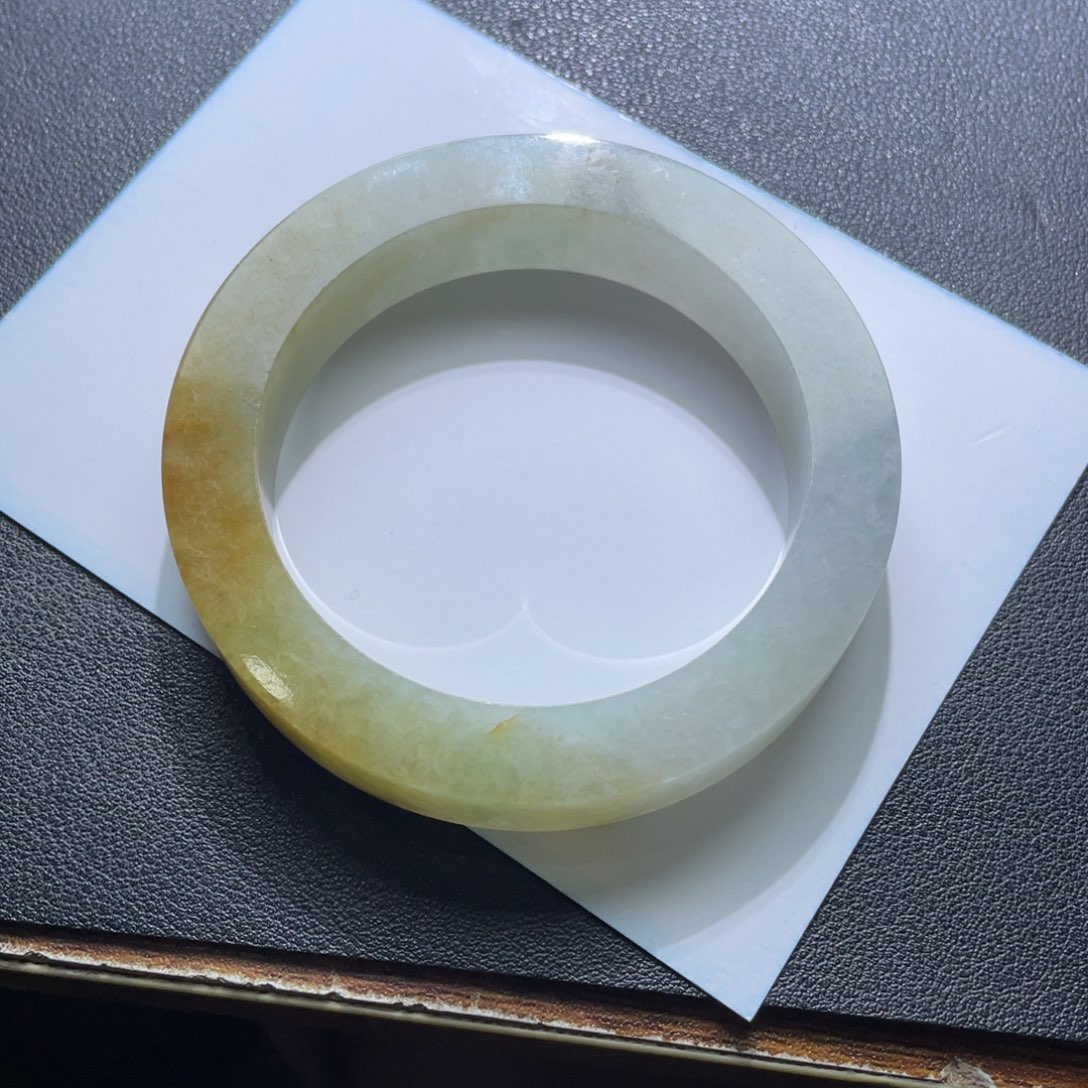 闪***星定制翡翠未镶嵌翡翠