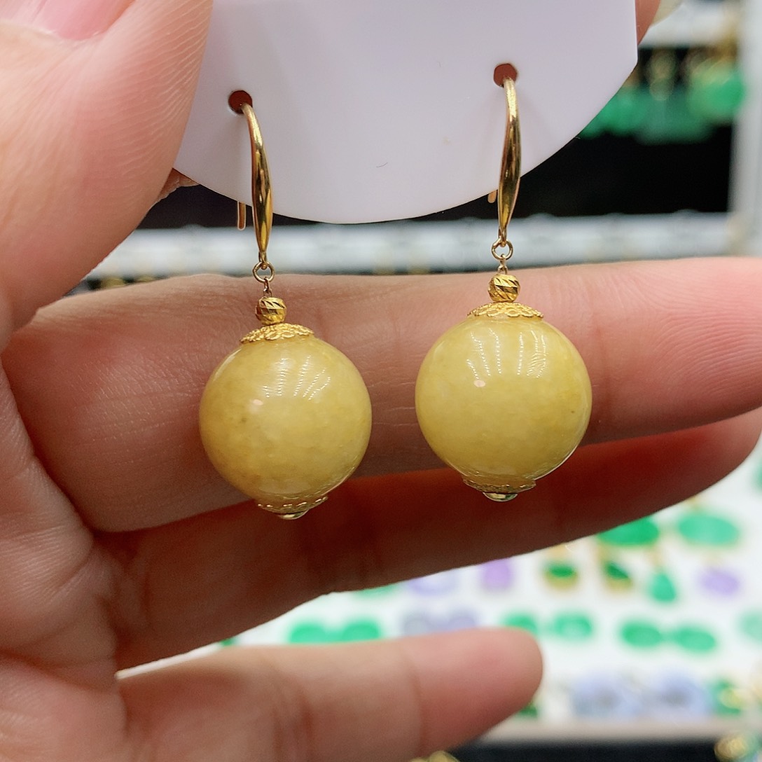翡翠耳饰18K金镶嵌的