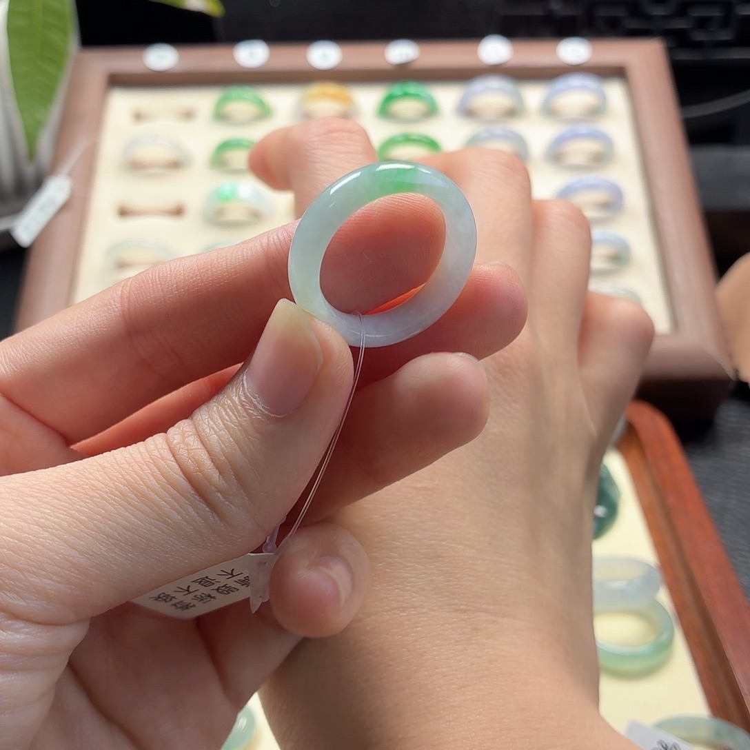 翡翠未镶嵌戒指圈口19