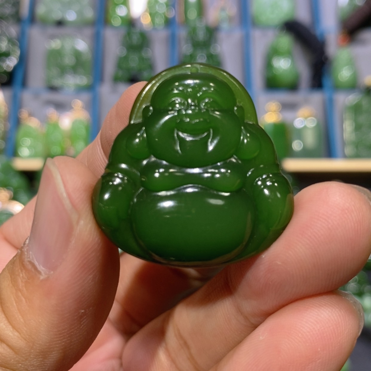 【闪购商品】和田玉吊坠(不含链)未镶嵌俄七红皮菠菜绿佛公 30/6