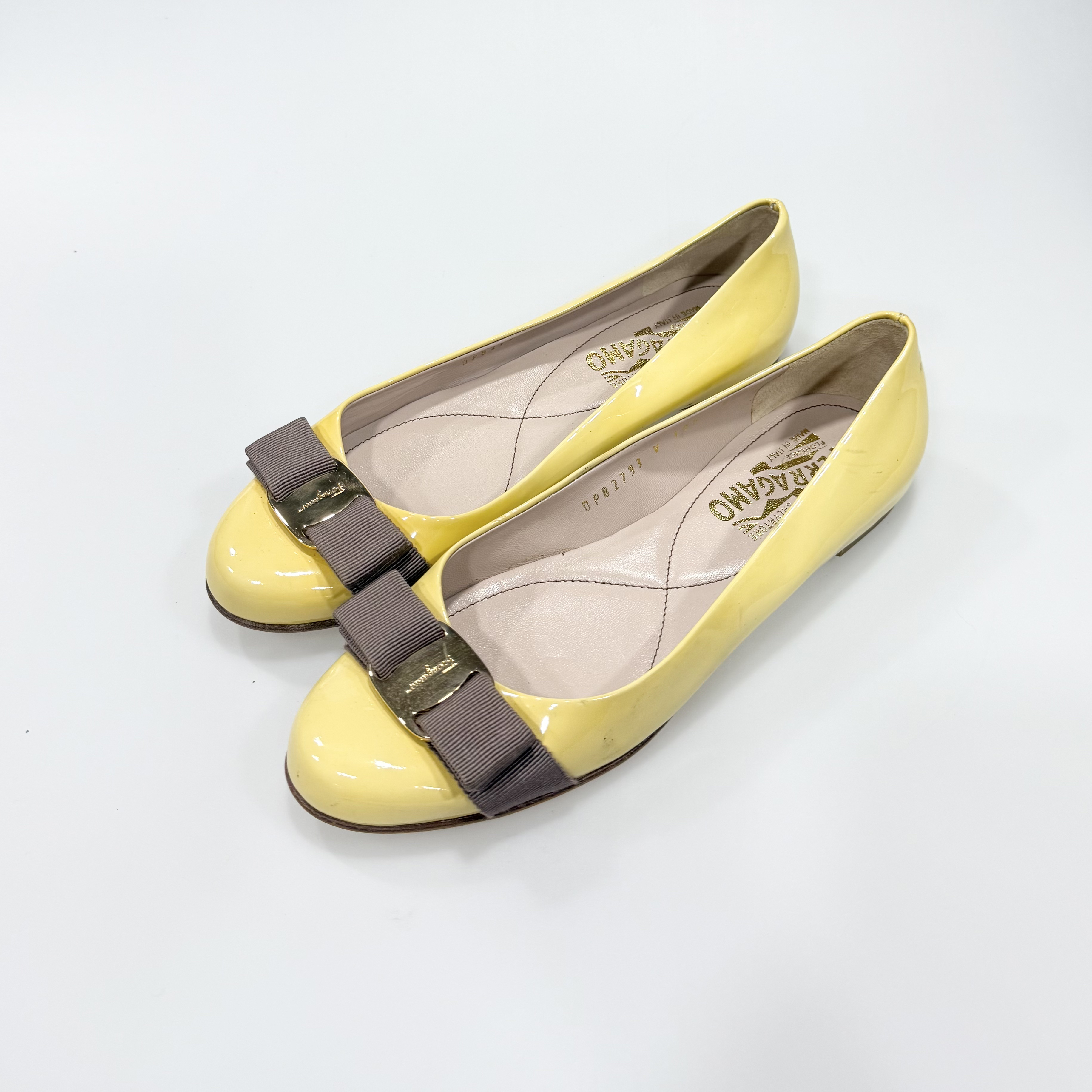 95新 FERRAGAMO/菲拉格慕 35.5码Ferragamo菲拉格慕平底鞋95新