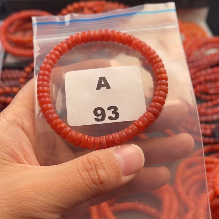 南红玛瑙未镶嵌多样性发货默认微瑕称重6mm