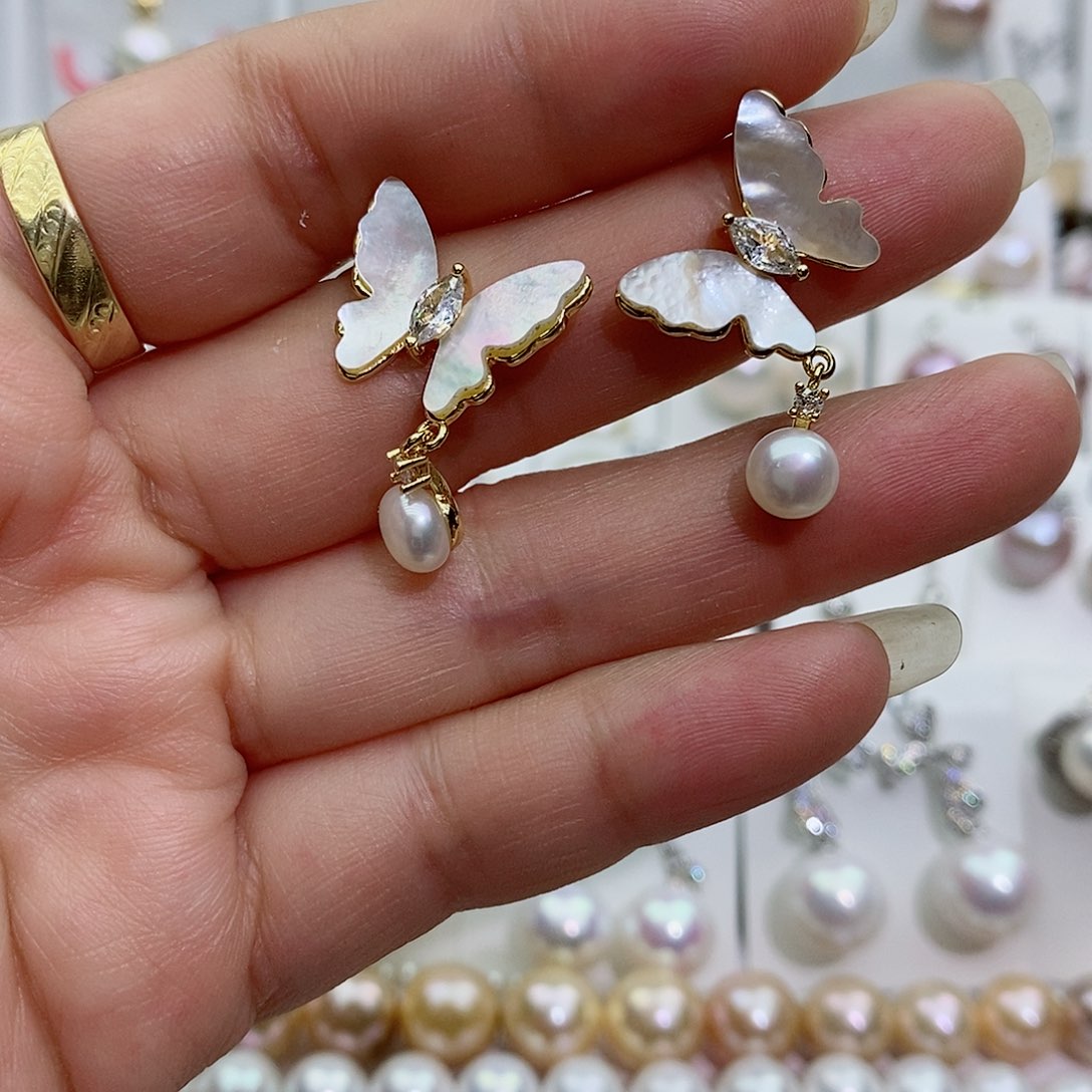 淡水珍珠银S925镶嵌吊坠(赠链)