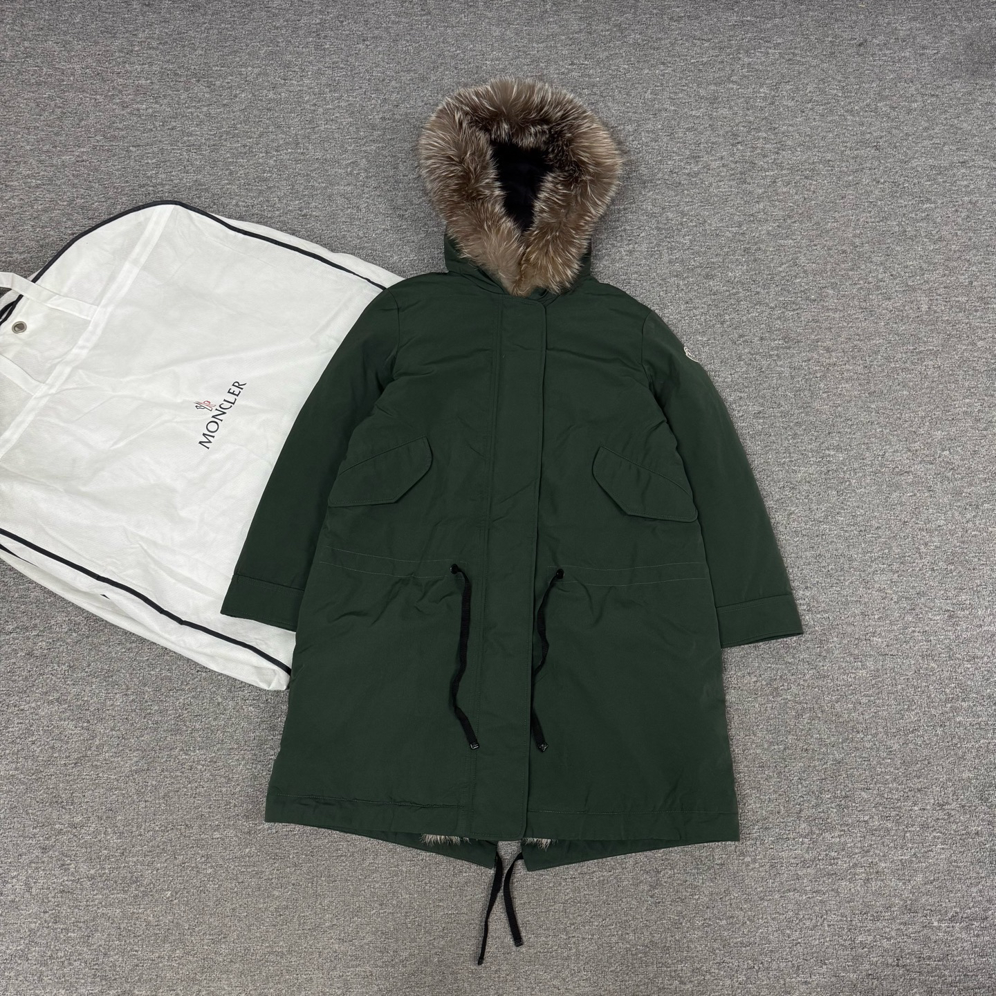 99新 AMIPARIS 蒙口 大毛领派克羽绒服